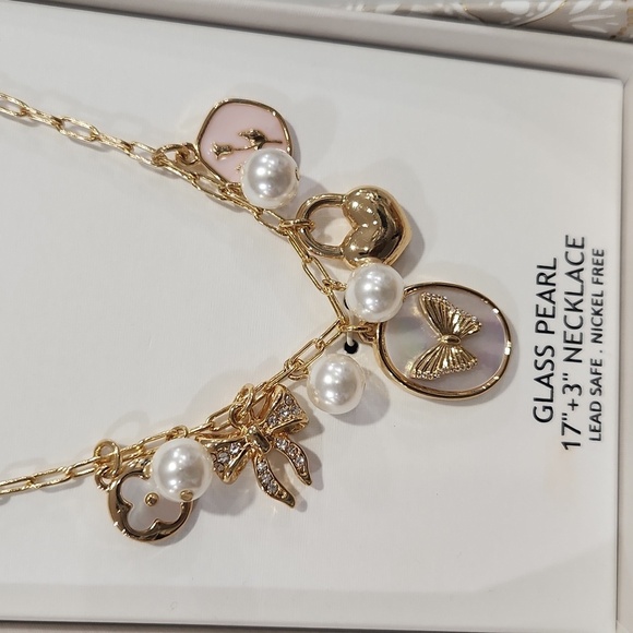 🔹️House of Harlow 🔹️1960 Gold Charm Glass Pearl 17" Butterfly Pendant Necklace - Picture 4 of 11
